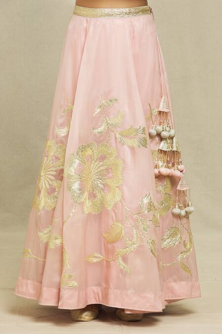 Vandana Sethi Pink Organza Gota Patti Halter Neck Embroidered Lehenga Set at Aza Fashions Vandana Sethi_Pink Organza Gota Patti Halter Neck Embroidered Lehenga Set _at_Aza_Fashions