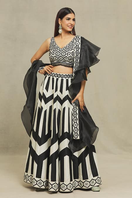 White, Black Party Wear Designer Lehenga Choli at Rs 5000 in Surat | ID:  17880498788
