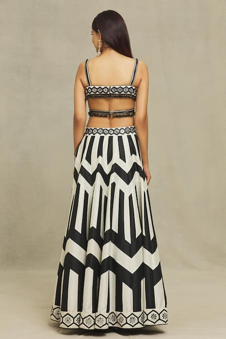 Vandana Sethi Black Silk Mirrors, Piping V-neck Pipe And Embroidered Blouse Lehenga Set Online at Aza Fashions Vandana Sethi_Black Silk Mirrors, Piping V-neck Pipe And Embroidered Blouse Lehenga Set _Online_at_Aza_Fashions