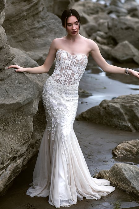 Majestic By Japnah White Net Hand Embroidered Floral Sweetheart Mermaid Gown 