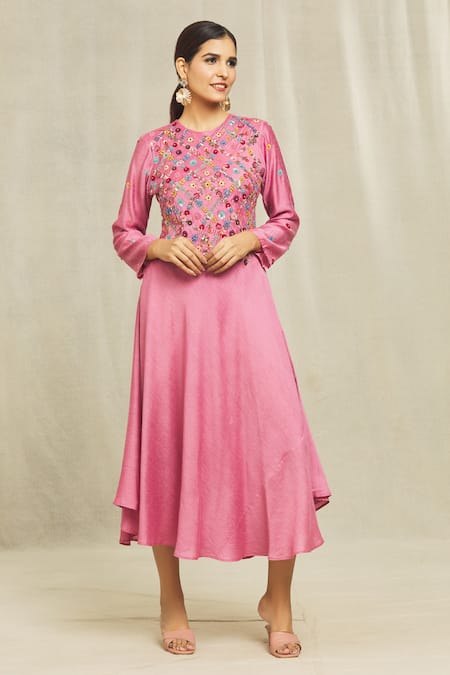 Bhusattva Floral Hand Embroidered Organic Silk Kurta 