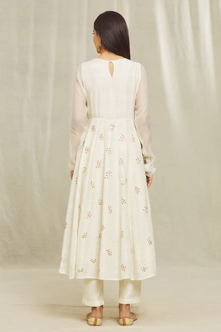 Shop Bhusattva White Organic Silk Hand Embroidered Floral Flared Kurta With Dupatta at Aza Fashions Shop_Bhusattva_White Organic Silk Hand Embroidered Floral Flared Kurta With Dupatta _at_Aza_Fashions