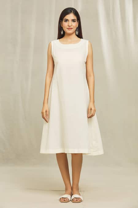 Bhusattva White Cotton, Silk Embroidery Round Neck Floral Yoke Dress at Aza Fashions Bhusattva_White Cotton, Silk Embroidery Round Neck Floral Yoke Dress _at_Aza_Fashions