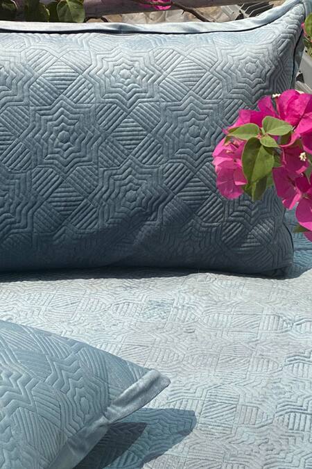 Buy Sadyaska Blue Velvet Pile Quilted Bedsheet Set at Aza Fashions Buy_Sadyaska_Blue Velvet Pile Quilted Bedsheet Set_at_Aza_Fashions