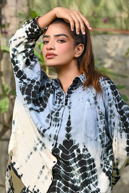 Shop_Nyaro_Black Viscose Shawl Neck Tie Dye Pattern Shirt With Pant _Online_at_Aza_Fashions