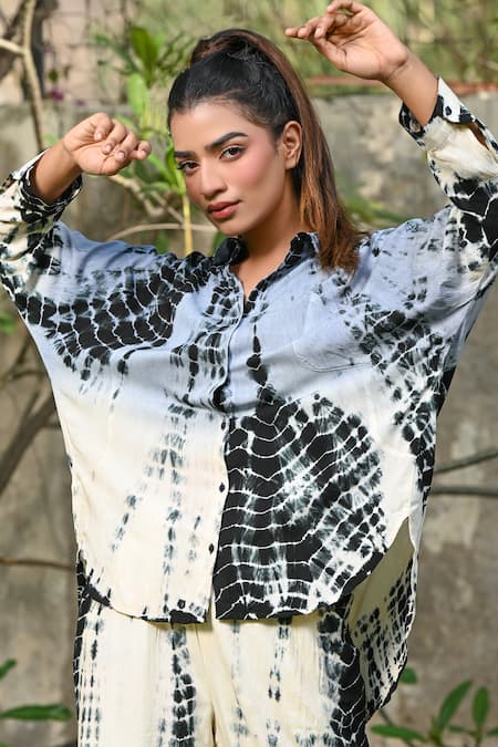 Nyaro_Black Viscose Shawl Neck Tie Dye Pattern Shirt With Pant _at_Aza_Fashions