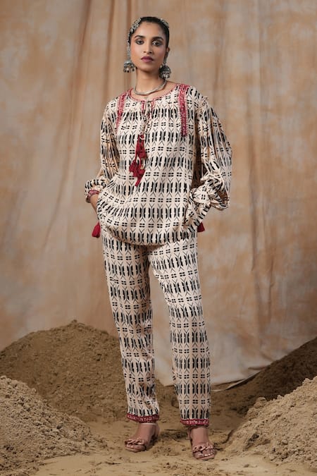 NYARO Geometric Print Top With Pant 