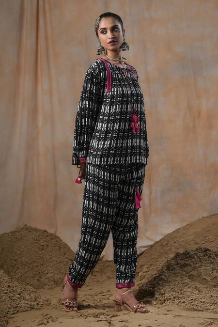 Nyaro_Black Viscose, Modal Tassels Round Neck Printed Front Tie Top With Pant _at_Aza_Fashions