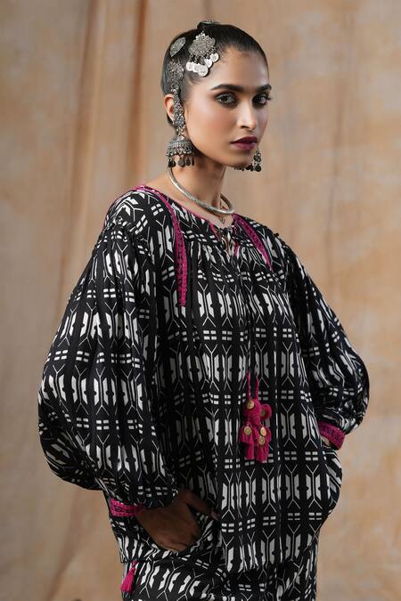 Buy_Nyaro_Black Viscose, Modal Tassels Round Neck Printed Front Tie Top With Pant 