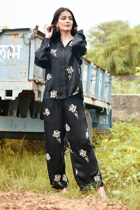 Buy Nyaro Black Viscose, Satin Embroidery Shawl Neck Thread Rose Shirt With Pant Buy_Nyaro_Black Viscose, Satin Embroidery Shawl Neck Thread Rose Shirt With Pant