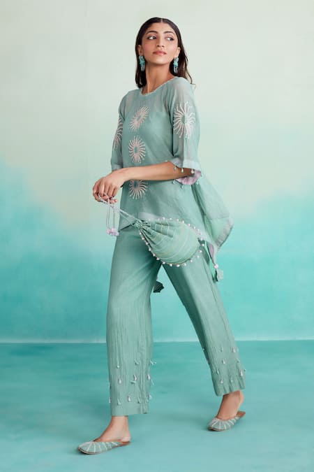 The Right Cut Blue Chanderi, Linen Tassels Mintylicious Embroidered Top And Trouser Co-ord Set Online at Aza Fashions The Right Cut_Blue Chanderi, Linen Tassels Mintylicious Embroidered Top And Trouser Co-ord Set _Online_at_Aza_Fashions