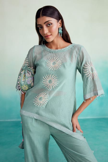 The Right Cut Blue Chanderi, Linen Tassels Mintylicious Embroidered Top And Trouser Co-ord Set at Aza Fashions The Right Cut_Blue Chanderi, Linen Tassels Mintylicious Embroidered Top And Trouser Co-ord Set _at_Aza_Fashions