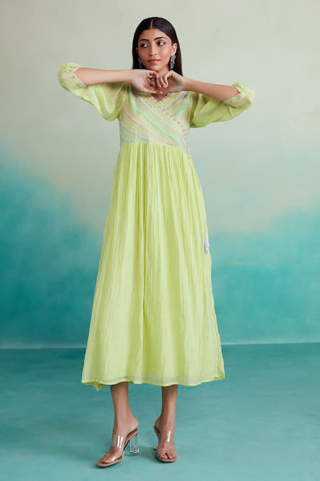 The Right Cut Green Chanderi Embroidery V-neck Vivid Bodice Dress Online at Aza Fashions The Right Cut_Green Chanderi Embroidery V-neck Vivid Bodice Dress _Online_at_Aza_Fashions