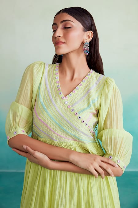 The Right Cut Green Chanderi Embroidery V-neck Vivid Bodice Dress at Aza Fashions The Right Cut_Green Chanderi Embroidery V-neck Vivid Bodice Dress _at_Aza_Fashions