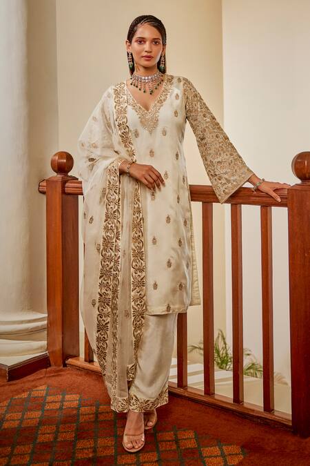 Shop The Royaleum Ivory Silk, Organza Embroidery V-neck Shikargah Pattern Kurta Pant Set at Aza Fashions Shop_The Royaleum_Ivory Silk, Organza Embroidery V-neck Shikargah Pattern Kurta Pant Set_at_Aza_Fashions