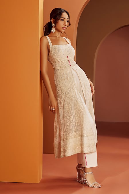 SAANJH BY LEA White Crepe, Georgette Lace, Embroidery Square Neck Falak Anarkali Pant Set Online at Aza Fashions SAANJH BY LEA_White Crepe, Georgette Lace, Embroidery Square Neck Falak Anarkali Pant Set _Online_at_Aza_Fashions