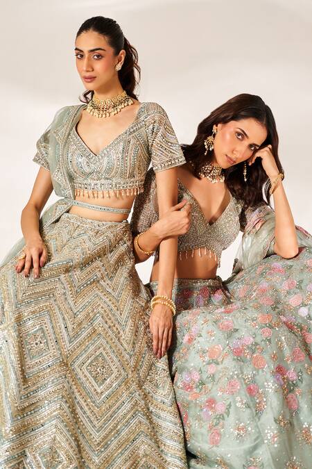 Buy_Studio Iris India_Grey Organza Mirrors, Embroidery Sweetheart Neck Aaina Bridal Lehenga Set_Online_at_Aza_Fashions
