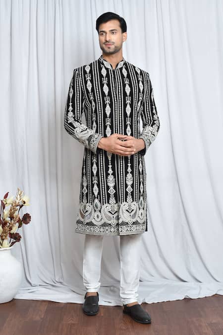 Arihant Rai Sinha Velvet Thread Embroidered Kurta Set 