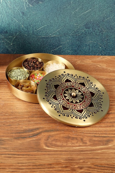 Nakshikathaa - Homeware Utsav Brass Masaladan 