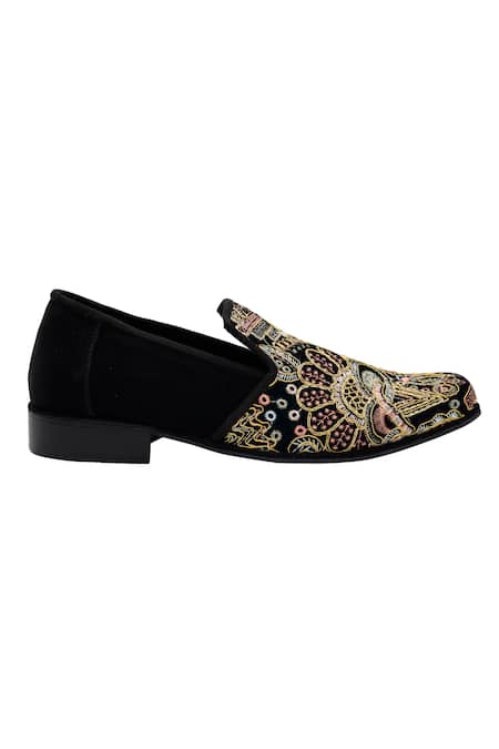 Buy Pako Black Embroidered Andrew Loafers Online at Aza Fashions Buy_Pako_Black Embroidered Andrew Loafers _Online_at_Aza_Fashions