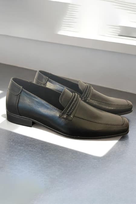 Pako Raphael Matte Shoes 