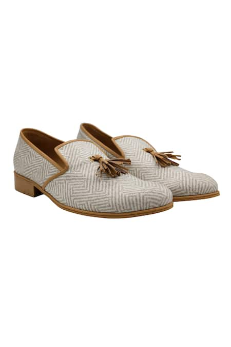 PAKO Cream Textured Thomas Tasselled Shoes  