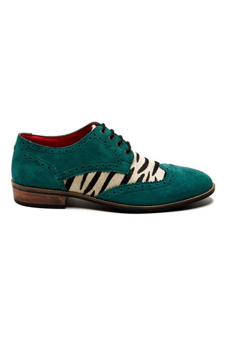 Banjaaran Studio_Blue Zebra Texture Pattern Brogues_Online_at_Aza_Fashions