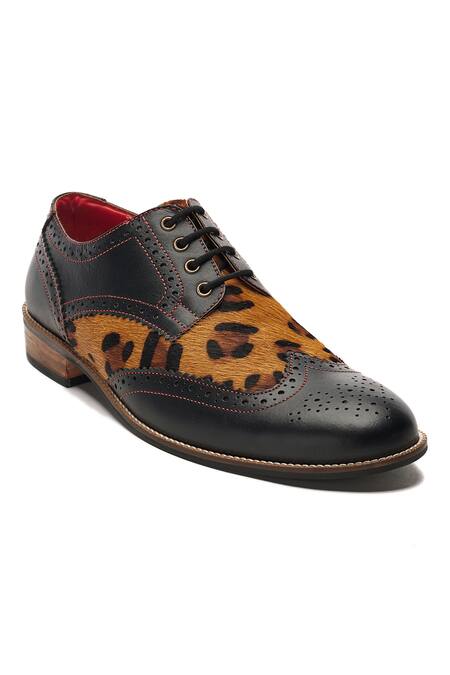 Shop Banjaaran Studio Black Leopard Texture Pattern Brogues Online at Aza Fashions Shop_Banjaaran Studio_Black Leopard Texture Pattern Brogues _Online_at_Aza_Fashions