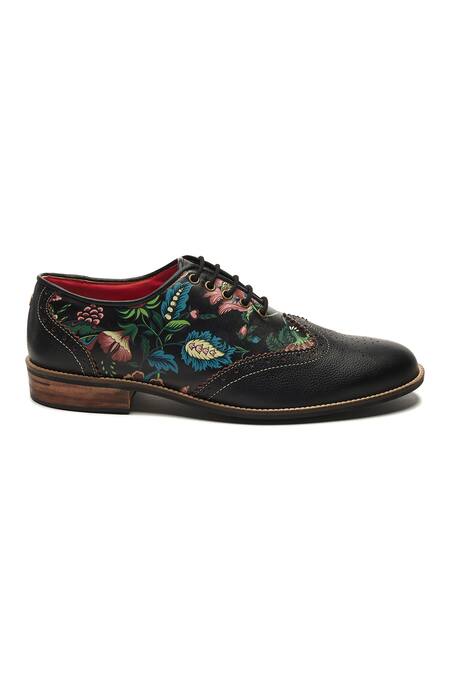 Banjaaran Studio Black Floral Pattern Brogues Online at Aza Fashions Banjaaran Studio_Black Floral Pattern Brogues_Online_at_Aza_Fashions