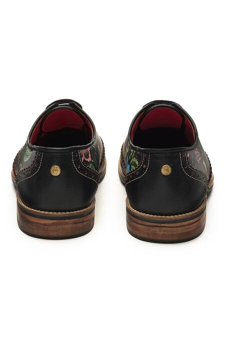 Buy Banjaaran Studio Black Floral Pattern Brogues Online at Aza Fashions Buy_Banjaaran Studio_Black Floral Pattern Brogues_Online_at_Aza_Fashions