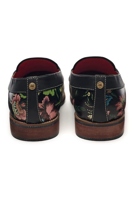 Buy_Banjaaran Studio_Black Flower Vine Bageecha Pattern Loafers _Online_at_Aza_Fashions