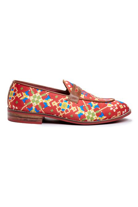 Banjaaran Studio_Multi Color Patola Slip-on Loafers_Online_at_Aza_Fashions