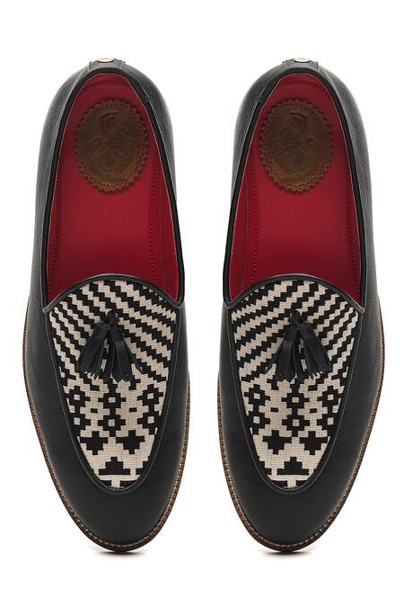 Shop Banjaaran Studio Black Texo Woven Slip-on Leather Loafers at Aza Fashions Shop_Banjaaran Studio_Black Texo Woven Slip-on Leather Loafers_at_Aza_Fashions