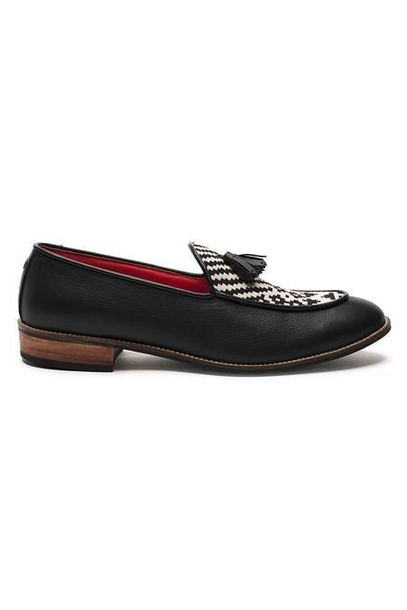 Banjaaran Studio Black Texo Woven Slip-on Leather Loafers Online at Aza Fashions Banjaaran Studio_Black Texo Woven Slip-on Leather Loafers_Online_at_Aza_Fashions