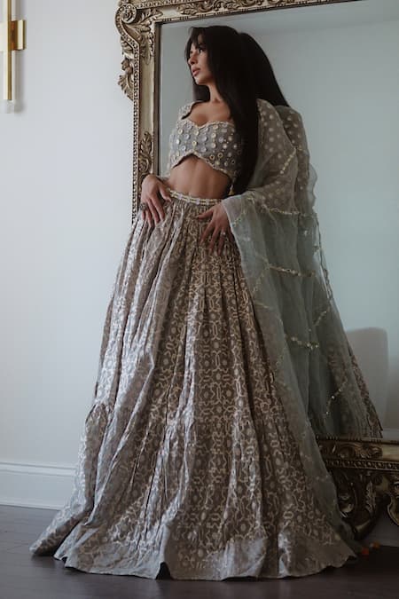 Shop Neha Khullar Green Organza, Net, Chanderi Silk Cut Work, Geometric Pattern Lehenga Set Shop_Neha Khullar_Green Organza, Net, Chanderi Silk Cut Work, Geometric Pattern Lehenga Set