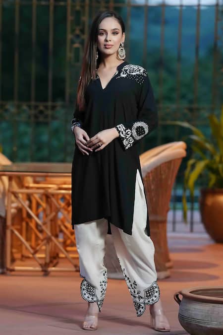 Buy_Nazar By Indu_Black Cotton Embroidery V-neck Floral And Thread Work Kurta & Dhoti Pant Set _Online_at_Aza_Fashions