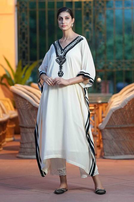 Nazar by Indu Neck Embroidered Cotton Kaftan & Pant Set 