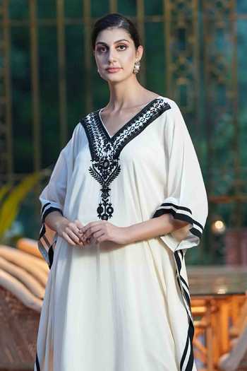 Nazar By Indu_White Cotton Embroidery V-neck Kaftan And Pant Set _Online_at_Aza_Fashions