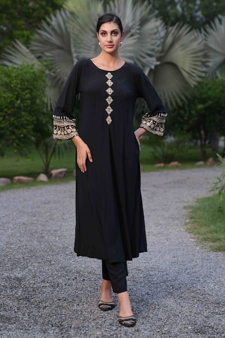 Solid Color Rayon A Line Kurti Set in Black : TVE1243