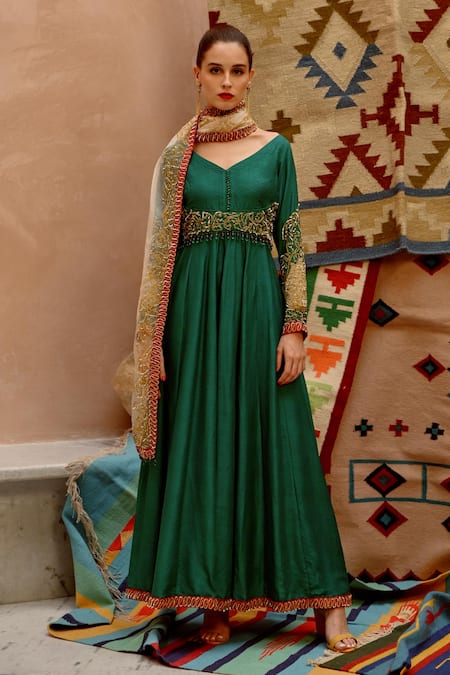 Pallavi Jaipur Green Tussar, Organza, Cotton Beads, Embroidery V-neck Vintage Anarkali Set Online at Aza Fashions Pallavi Jaipur_Green Tussar, Organza, Cotton Beads, Embroidery V-neck Vintage Anarkali Set _Online_at_Aza_Fashions
