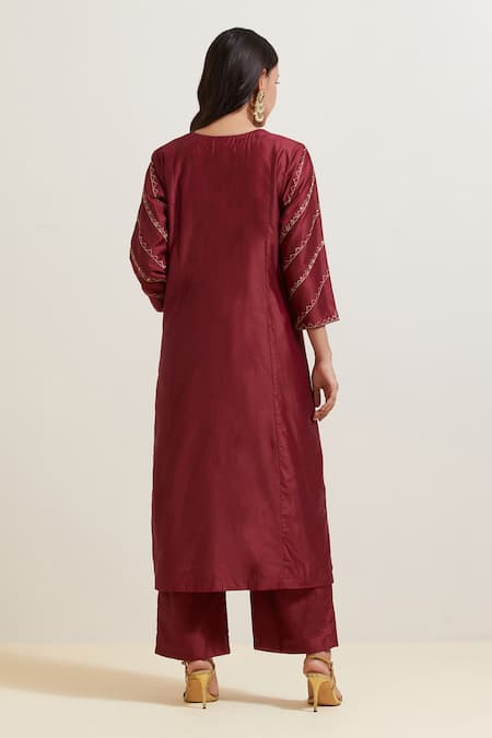 Shop Priya Chaudhary Maroon Chanderi Silk Embroidery Split V-neck Floral Kurta And Pant Set at Aza Fashions Shop_Priya Chaudhary_Maroon Chanderi Silk Embroidery Split V-neck Floral Kurta And Pant Set _at_Aza_Fashions