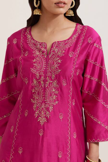 Buy_Priya Chaudhary_Pink Chanderi , , Embroidery Split Paisley Kurta Set 