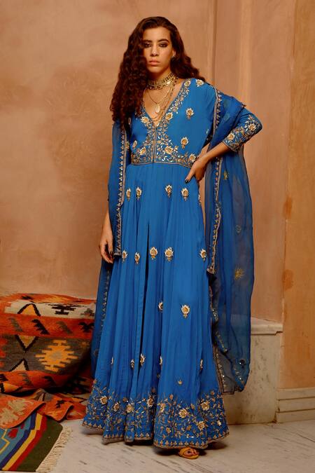 Shop Pallavi Jaipur Blue Organza, Silk, Crepe Embroidery V-neck Floral Front Open Anarkali Set Online at Aza Fashions Shop_Pallavi Jaipur_Blue Organza, Silk, Crepe Embroidery V-neck Floral Front Open Anarkali Set _Online_at_Aza_Fashions