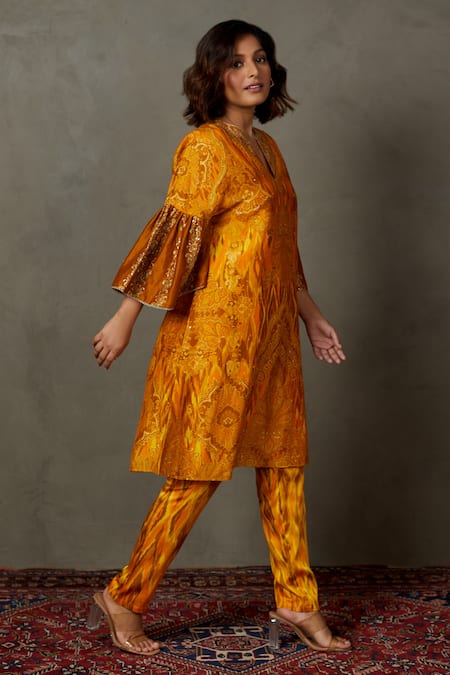 Buy RI.Ritu Kumar Yellow Chanderi Silk Printed Paisley Notched Kurta And Pant Set Online at Aza Fashions Buy_RI.Ritu Kumar_Yellow Chanderi Silk Printed Paisley Notched Kurta And Pant Set _Online_at_Aza_Fashions