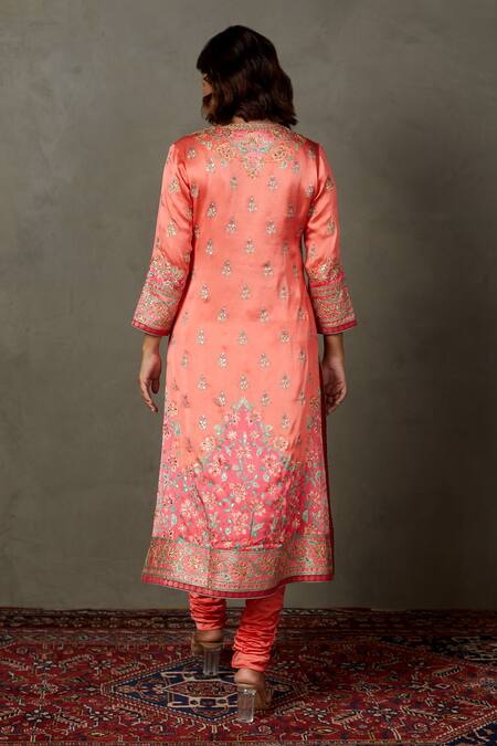 Shop RI.Ritu Kumar Coral Silk Satin Embroidery Zari Thread Blunt V Neck Hand Kurta Set at Aza Fashions Shop_RI.Ritu Kumar_Coral Silk Satin Embroidery Zari Thread Blunt V Neck Hand Kurta Set_at_Aza_Fashions