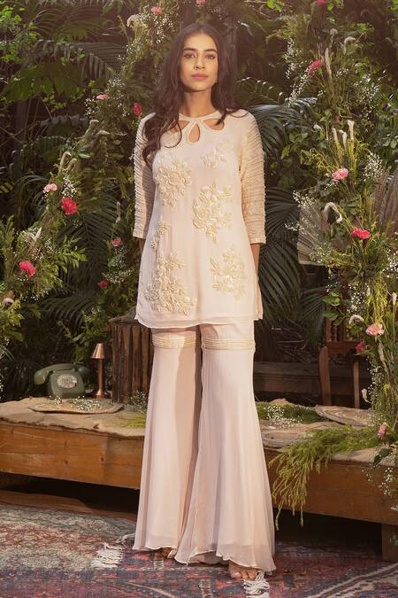 Samatvam By Anjali Bhaskar Pink Georgette, Polyester Pearls, Embroidery Keyhole Neck Work Kurta Sharara Set at Aza Fashions Samatvam By Anjali Bhaskar_Pink Georgette, Polyester Pearls, Embroidery Keyhole Neck Work Kurta Sharara Set _at_Aza_Fashions