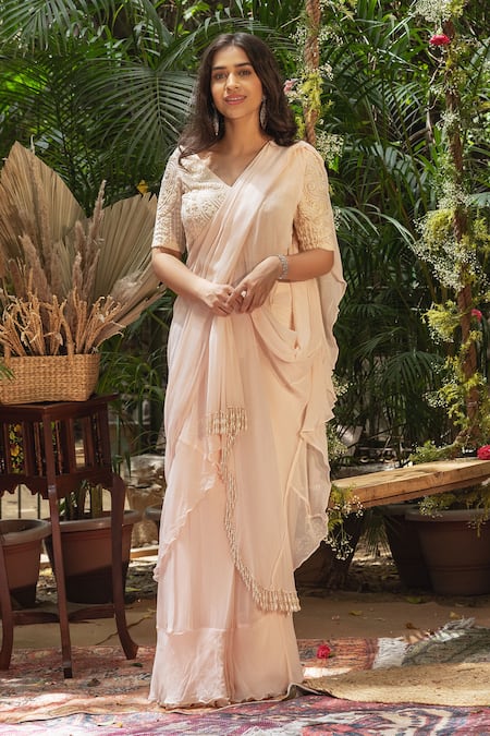 Buy_Samatvam By Anjali Bhaskar_Pink Georgette Pearls, Embroidery V-neck Ruhaani Pre-draped Saree With V Blouse _Online_at_Aza_Fashions