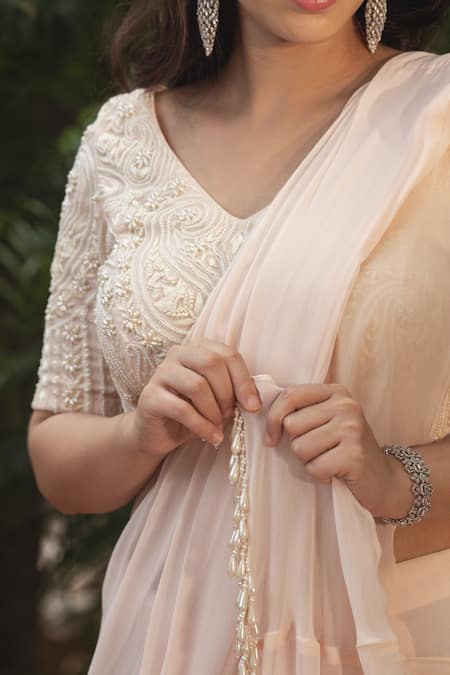 Samatvam By Anjali Bhaskar_Pink Georgette Pearls, Embroidery V-neck Ruhaani Pre-draped Saree With V Blouse _at_Aza_Fashions