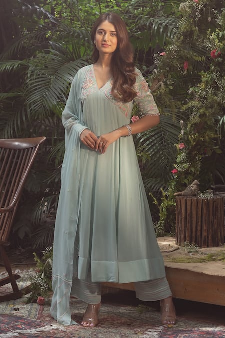 Samatvam by Anjali Bhaskar Blue Blended Georgette Embroidered Thread V Neck Tabassum Anarkali Pant Set 