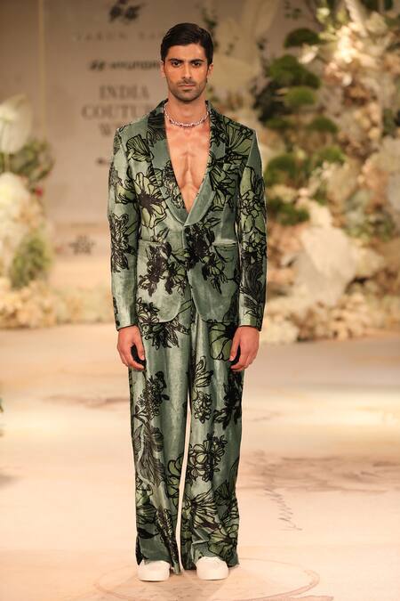 Shop_Varun Bahl_Green Velvet Embroidery Printed Suit And Trouser Set 